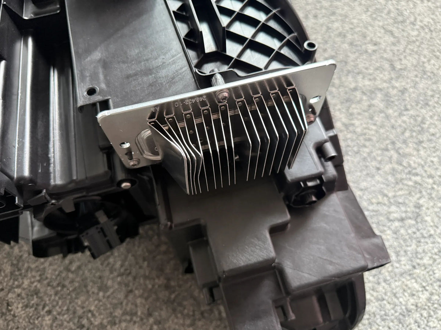 Original BMW X1 U11 LED-Scheinwerfer Links 5A9A233 C-WARE