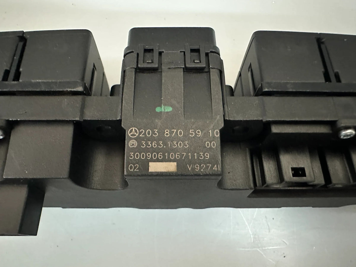 Original Mercedes-Benz C/CL/CLK 203 209 Schalterblock A2038705910 NEU