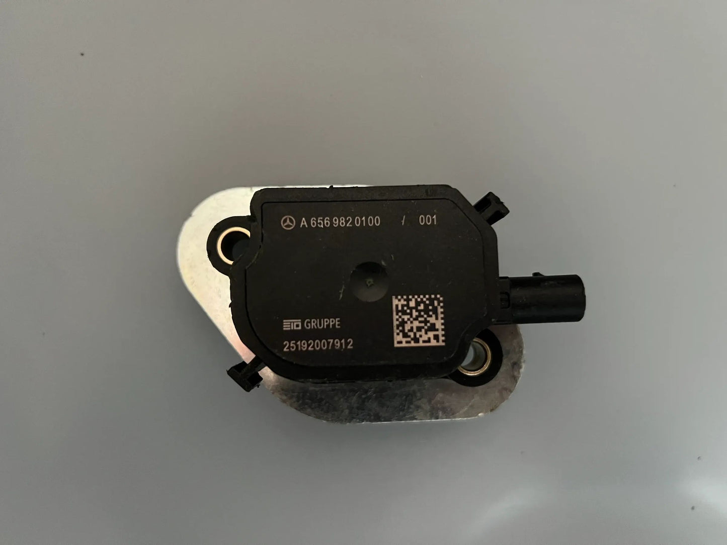 ORIGINAL Mercedes Benz 656 Hubmagnet Solenoid Lift A6569820100 NEU