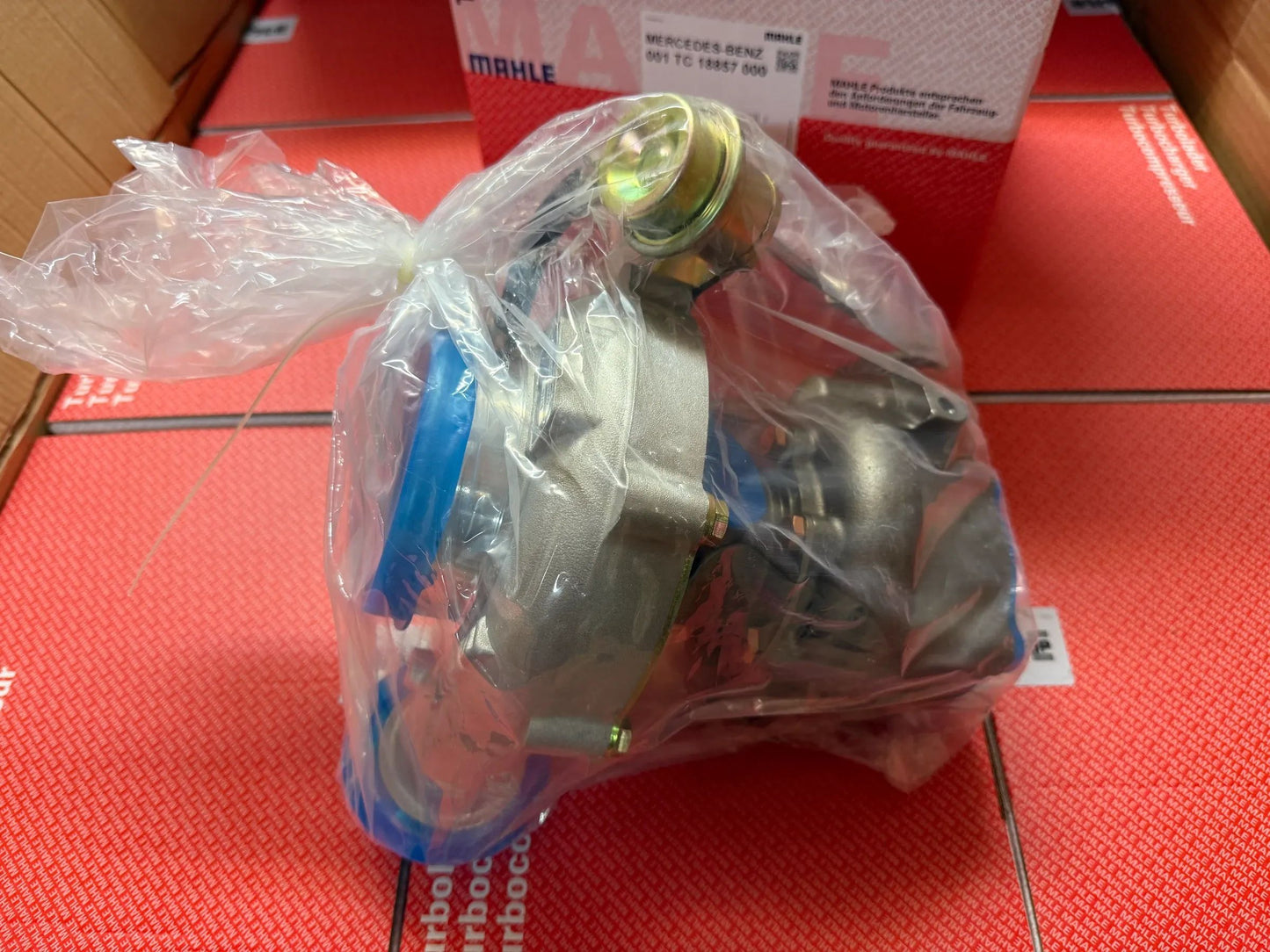 Original Mahle Mercedes Benz Turbolader 001TC18857000 NEU