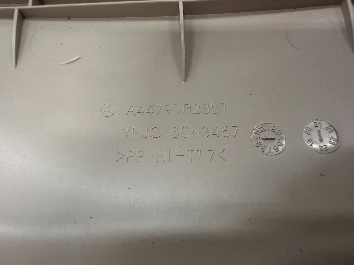 ORIGINAL Mercedes Benz W447/W448 V-Klasse Abdeckung Sitzlehne A4479102801 NEU