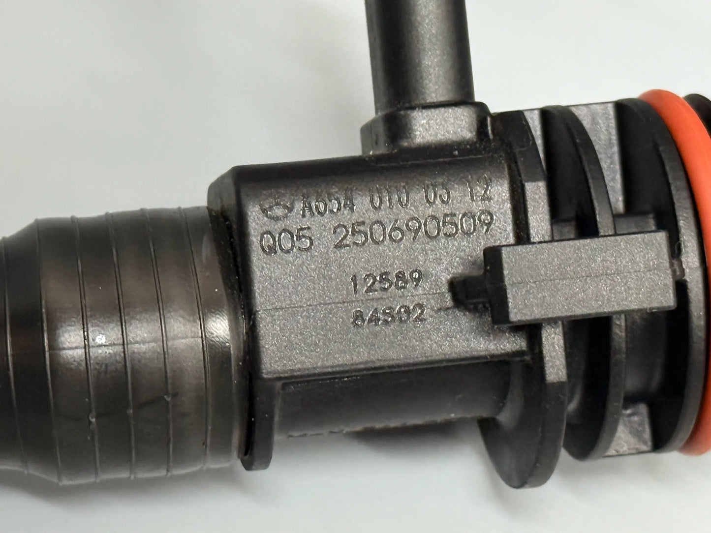 Original Mercedes Benz Entlüftungsschlauch A6540100312 NEU