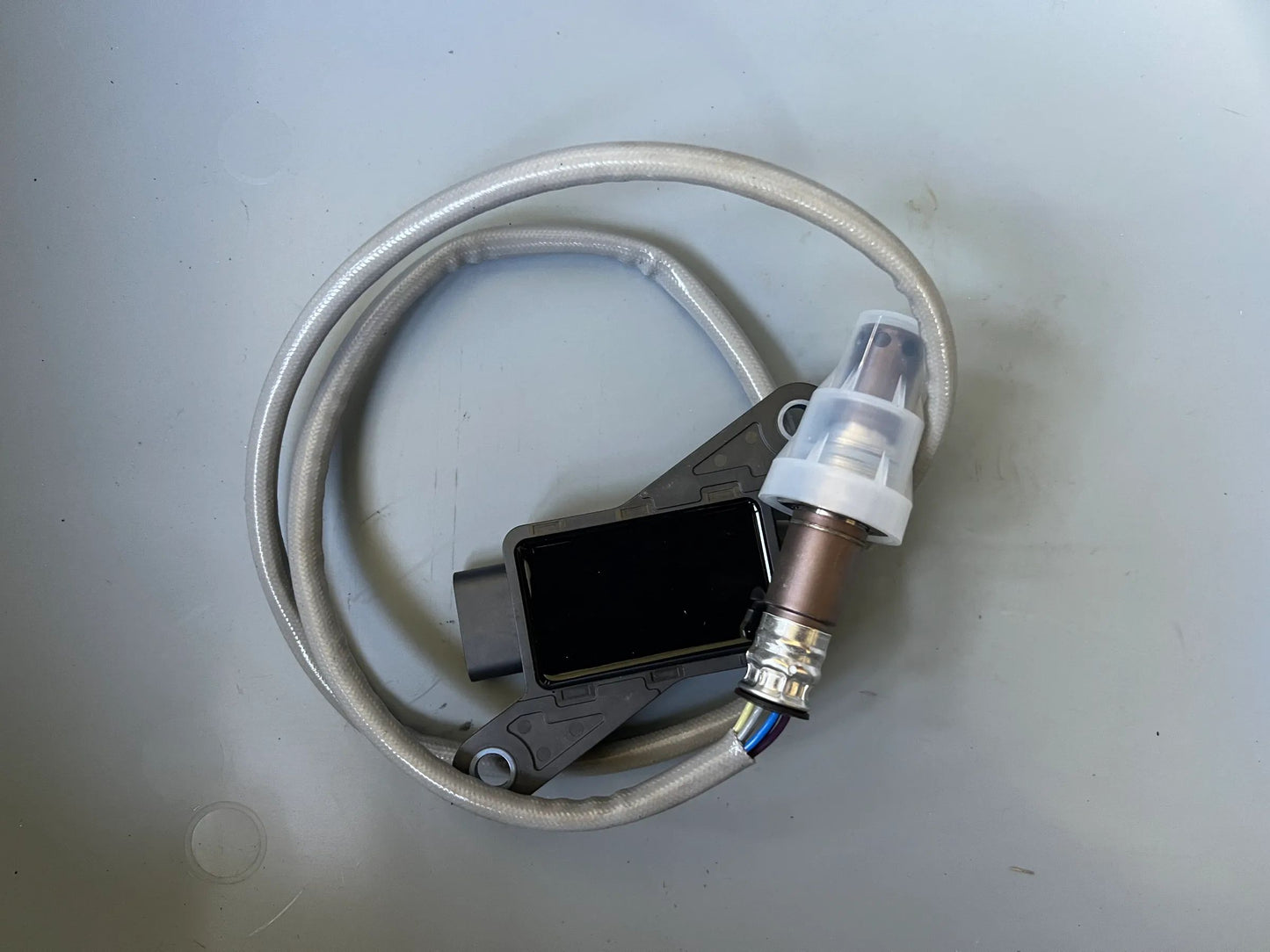 Mercedes-Benz NOX-Sensor A0009054814 NEU