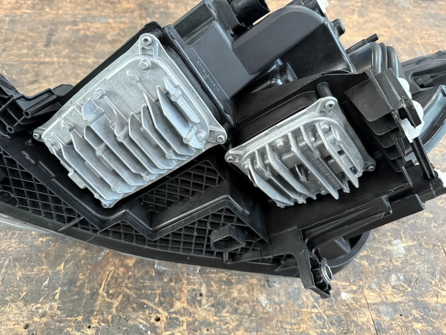 Mercedes-Benz V-Klasse/Vito W447 Frontscheinwerfer Rechts LED A4479063301 NEU