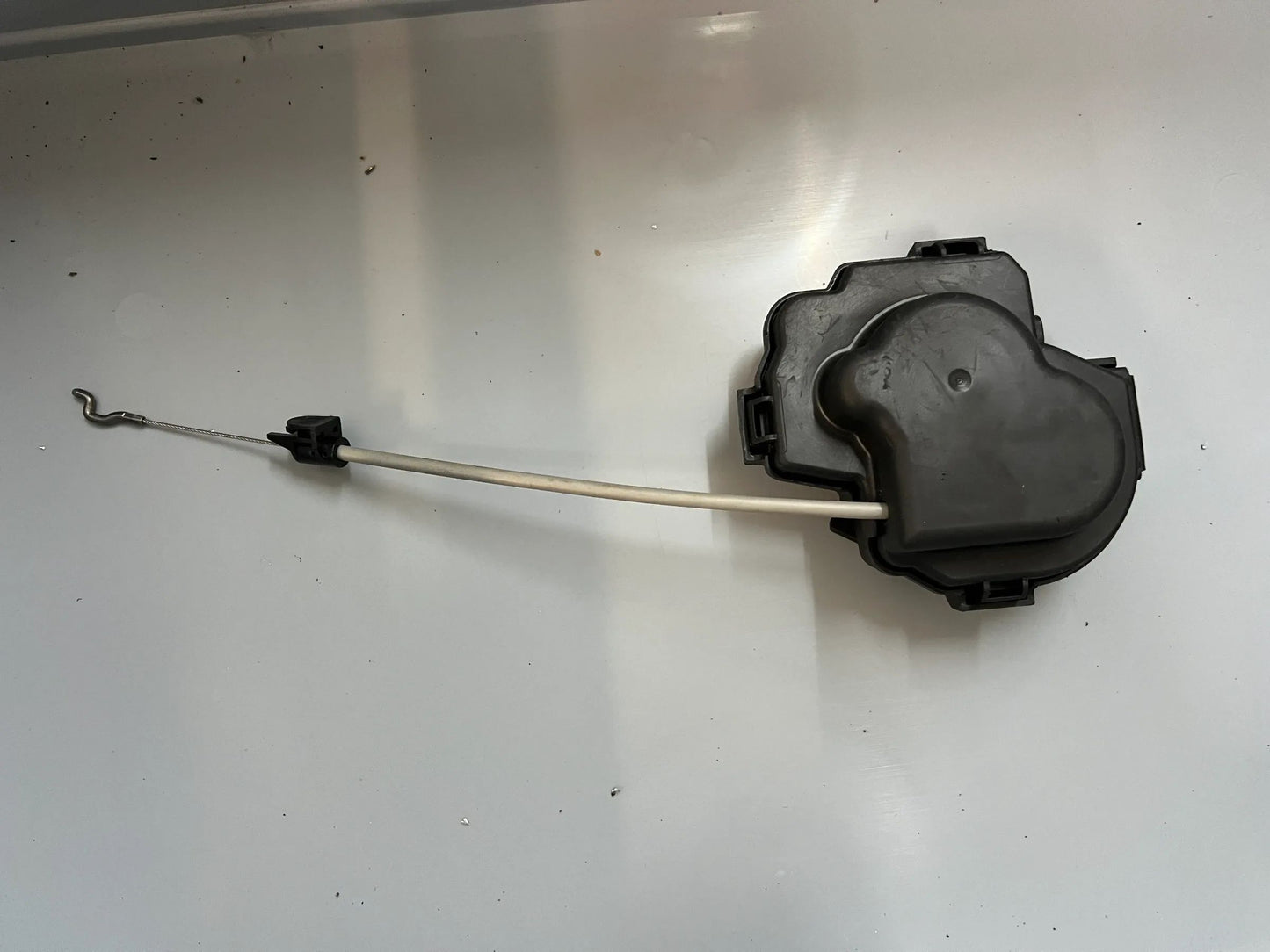 Original Mercedes-Benz CLA W174/178 Getriebemotor Heckdeckel A0999061706 NEU