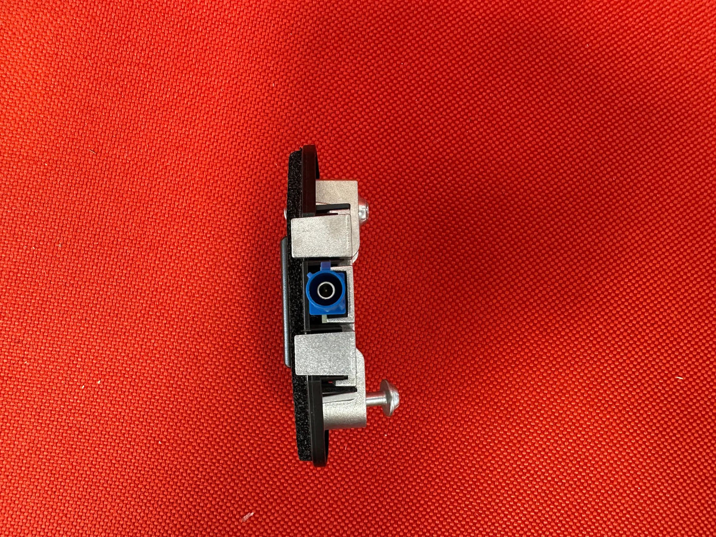 ORIGINAL MERCEDES-BENZ E W213 Antenne Mitte Dach hinten Mitte A2139055105 NEU