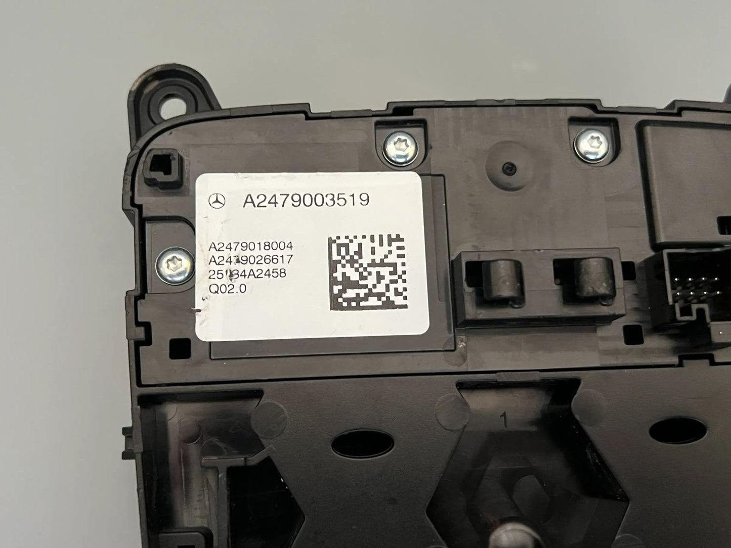 Original Mercedes-Benz Steuergerät Schalterblock Touchpad A2479003519 NEU