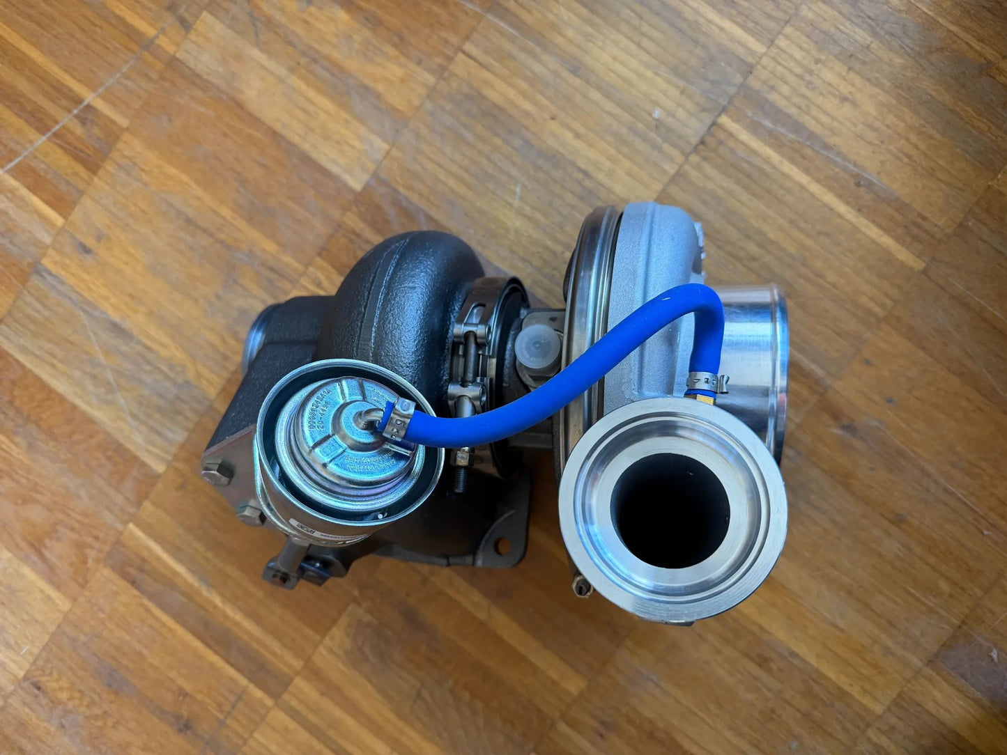 Original Iveco Turbolader 5802010706 NEU