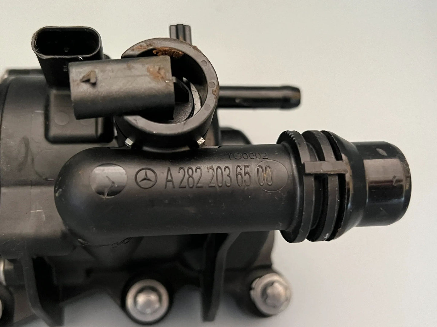 Original Mercedes-Benz Thermostat A2822036500 NEU