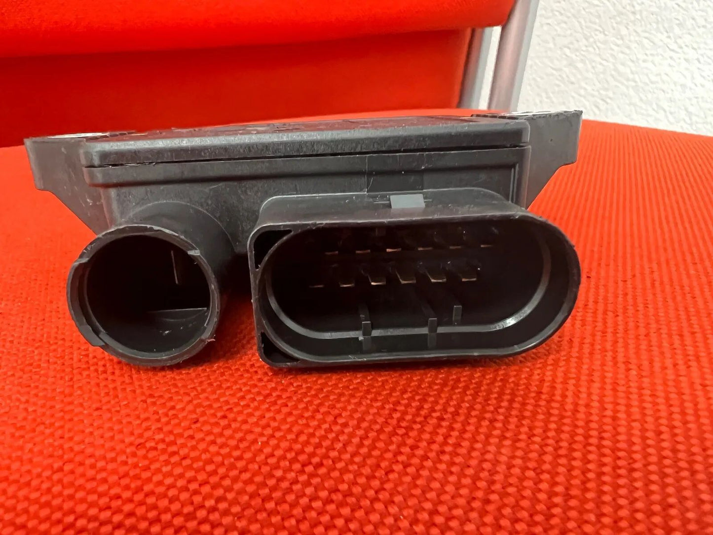 ORIGINAL Mercedes Glühsteuergerät Module Steuergerät mit Schrauben A6569002400