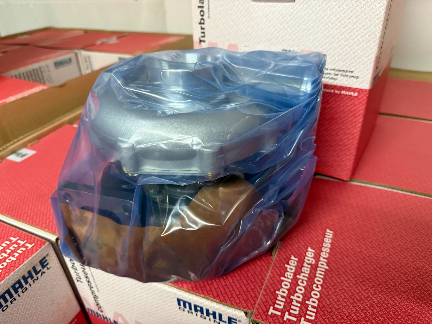 Original Mahle Volvo Turbolader 038TC14979000 NEU