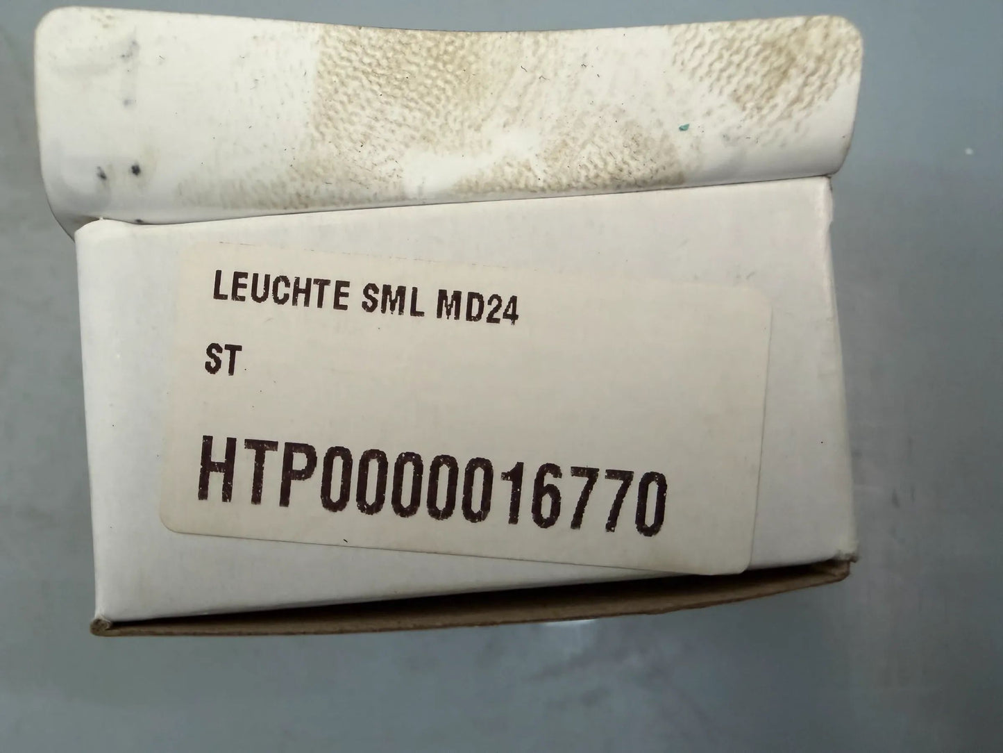 Original Hella Seitenmarkierungsleuchte 2PS 357 010-101 NEU