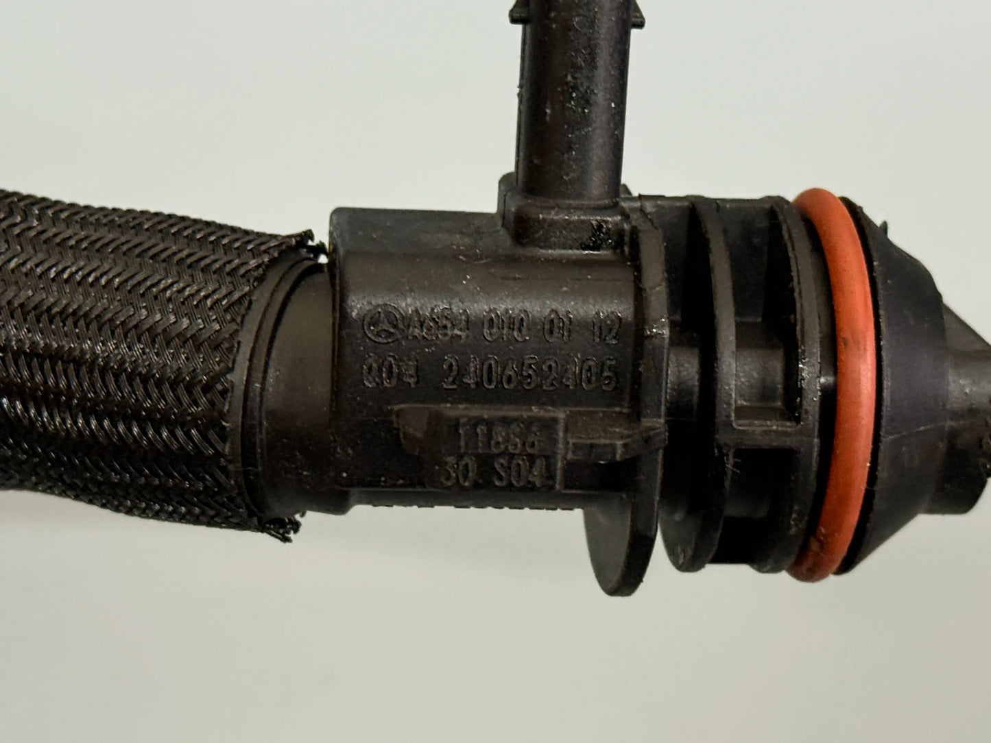 Original Mercedes Benz Entlüftungsschlauch A6540100112 NEU