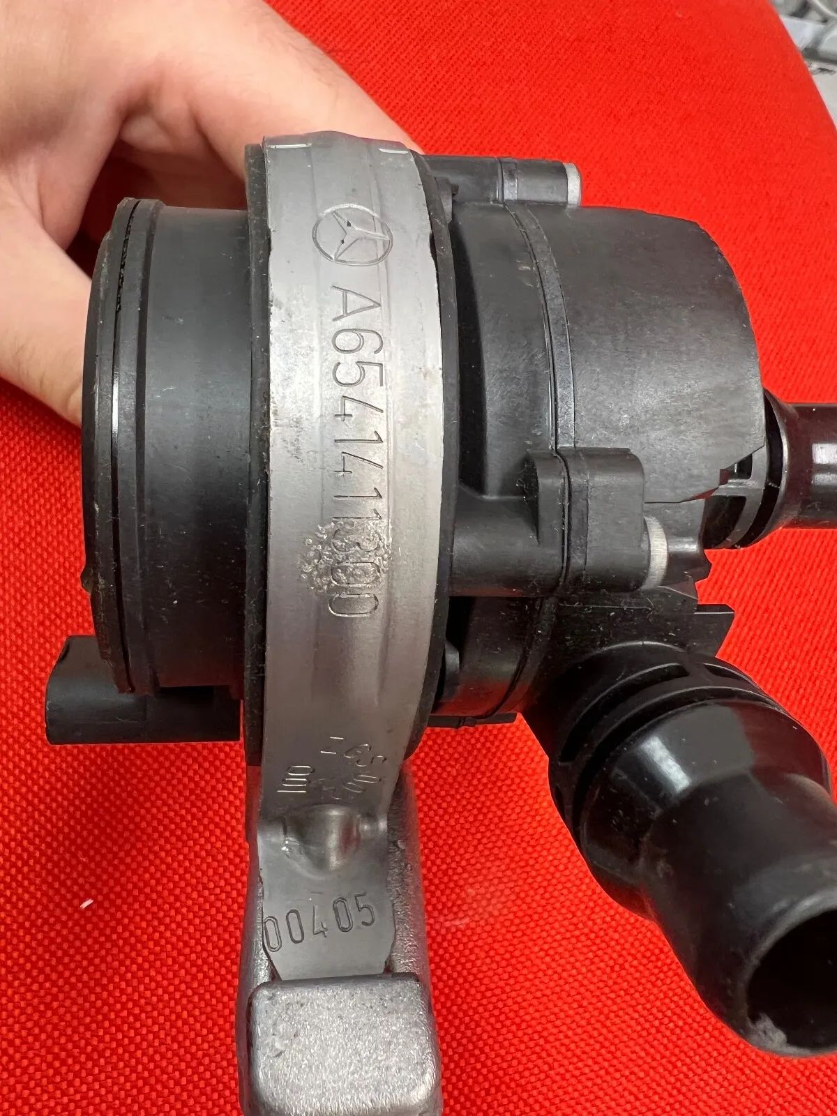 MERCEDES BENZ Zusatzwasserpumpe Wasserpumpe W213 T-Modell E-Klasse A0005005400
