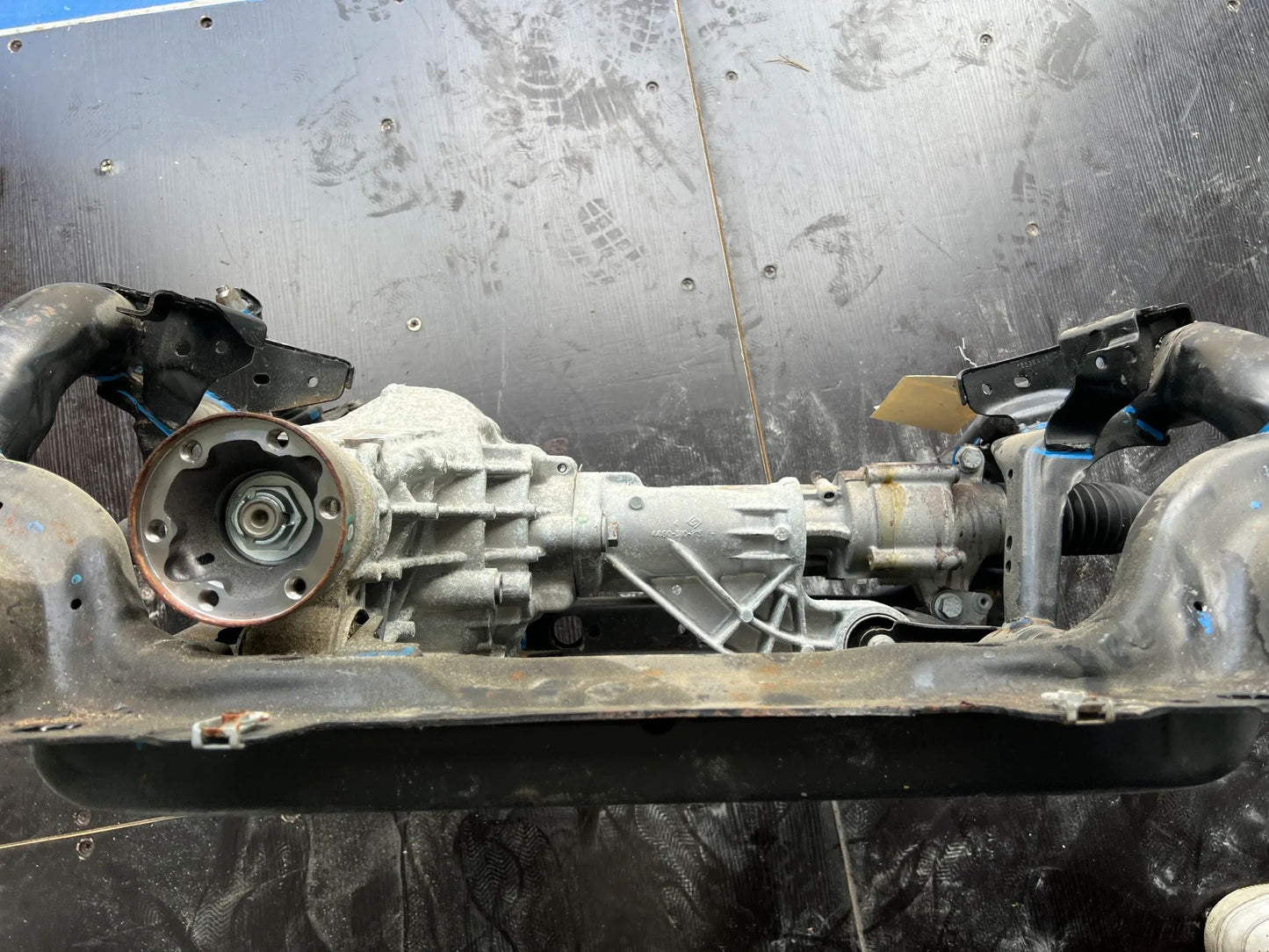 Original Mercedes-Benz S-Klasse W222 Vorderachsträger mit Lenkgetriebe NEU