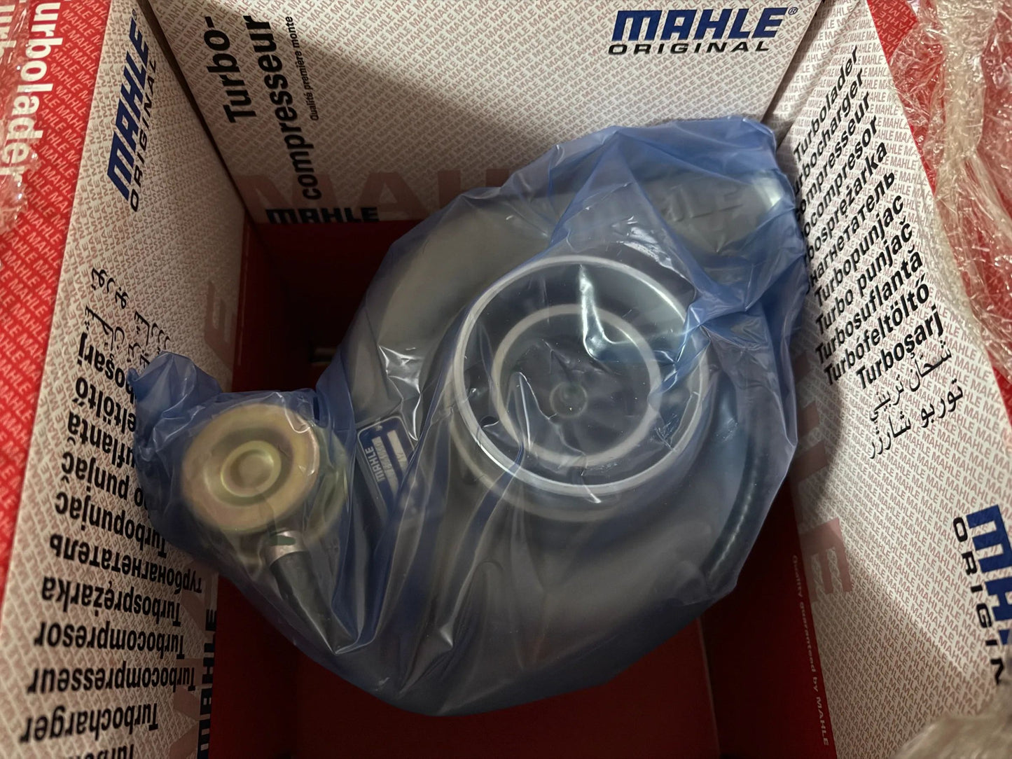 Original Mahle Volvo Turbolader 038TC17801000 NEU