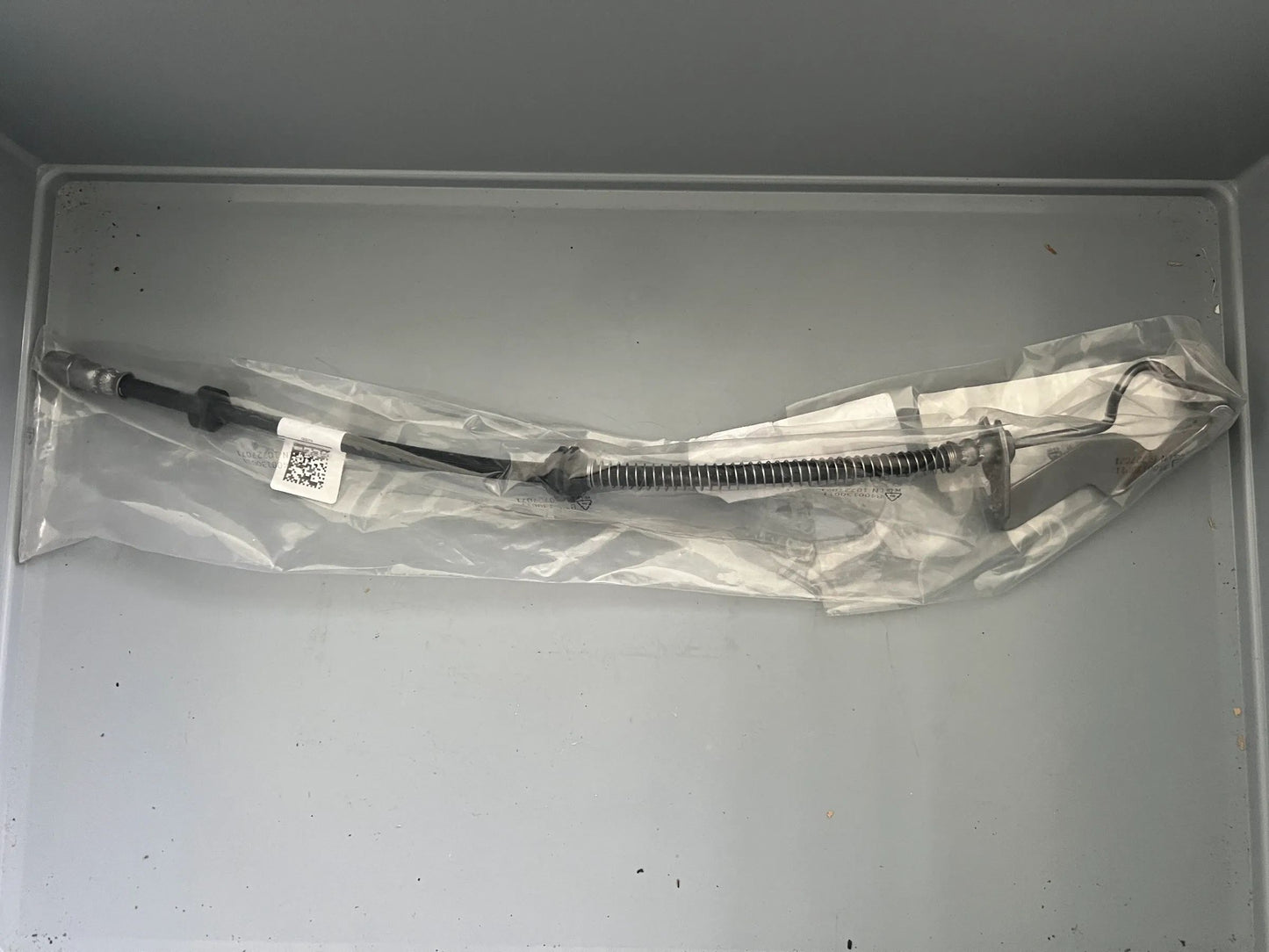 Original Mercedes-Benz S-Klasse W223 Bremsschlauch A2234201501 NEU