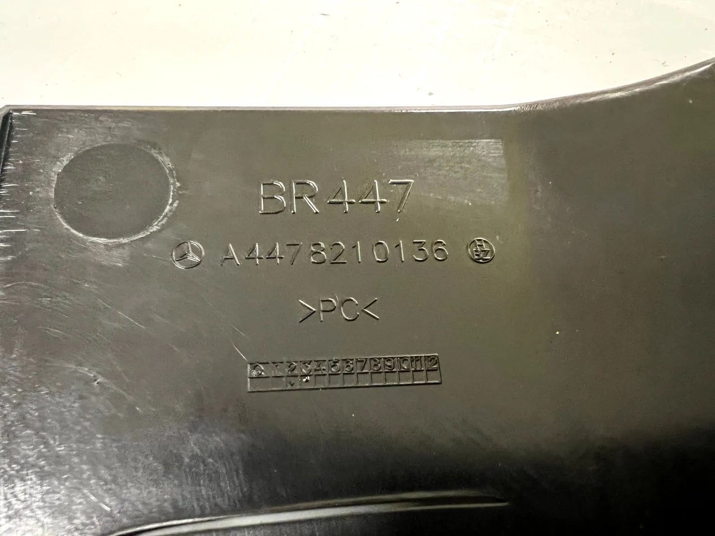 ORIGINAL Mercedes Benz W447/W448 Vito/V-Klasse Frontleiste A4478210136 NEU