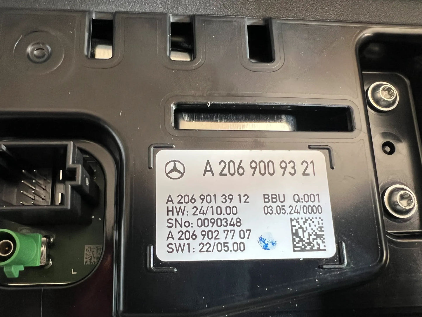 Mercedes-Benz W206/236/254 Digital Tacho Display Kombiinstrument A2069009321 NEU