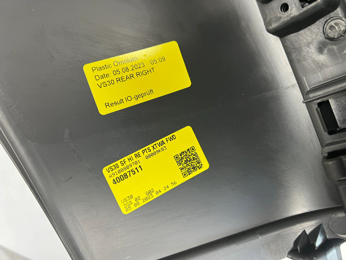 ORIGINAL Mercedes Benz Sprinter Stoßstangenecke rechts hinten A9108801900 NEU