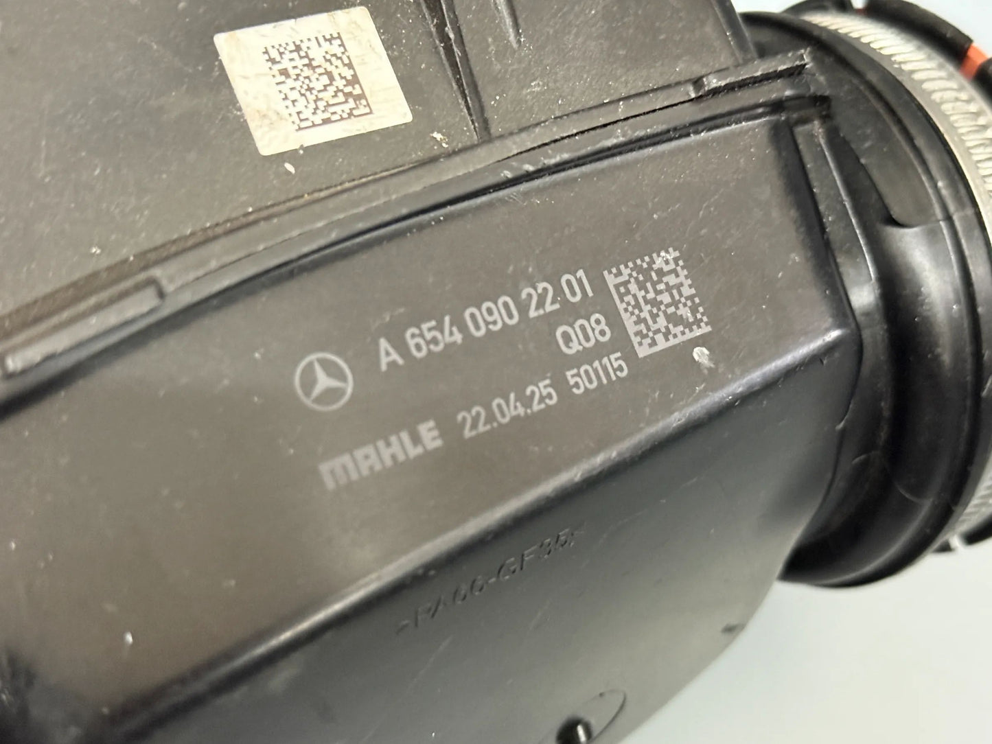 Original Mercedes Benz Reinluftleitung A6540902201 NEU