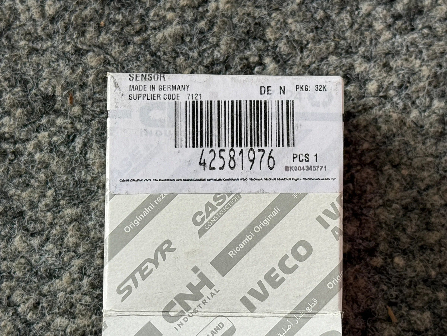 Original Iveco Sensor 42581976 261545188 NEU