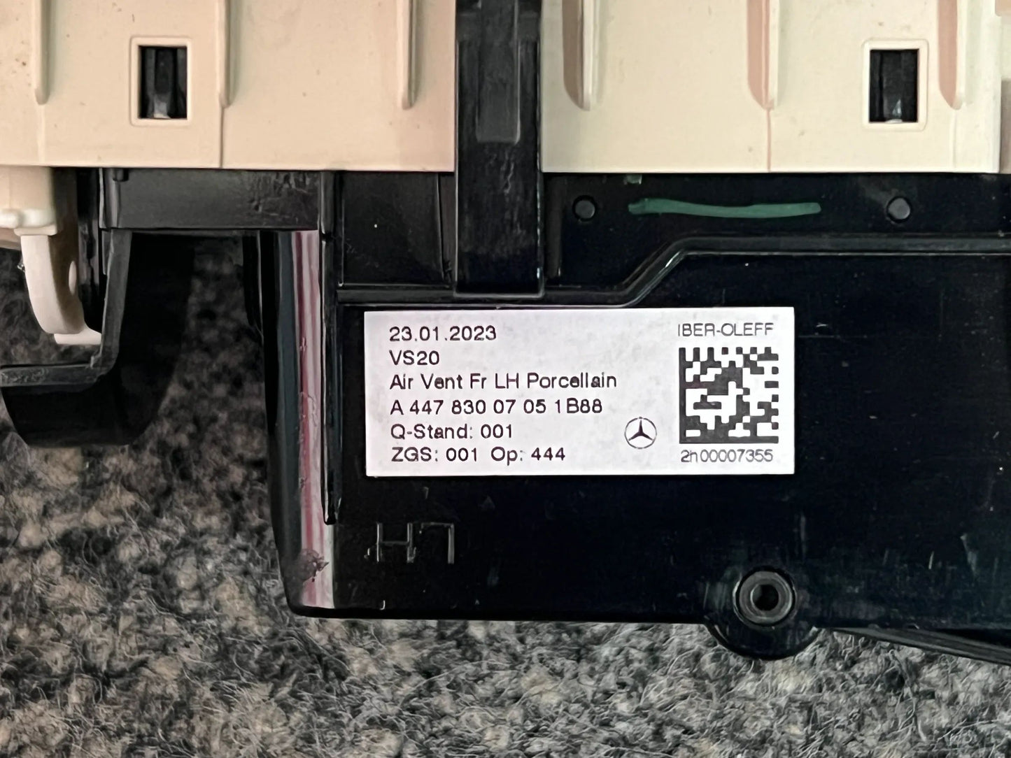 ORIGINAL Mercedes Benz V-Klasse W447 Belüftungsdüse A4478300705