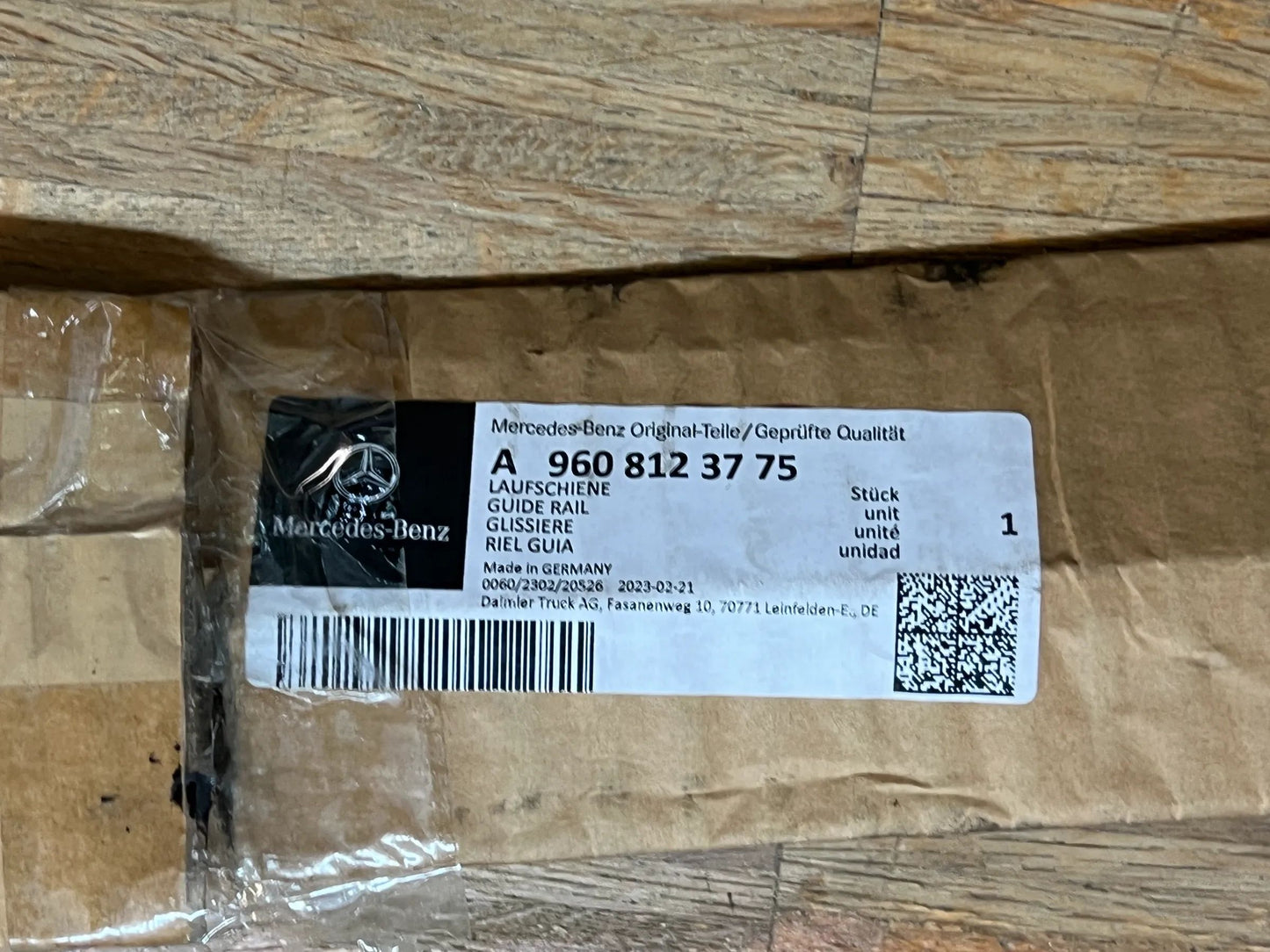 Original Mercedes-Benz Laufschiene A9608123775 NEU