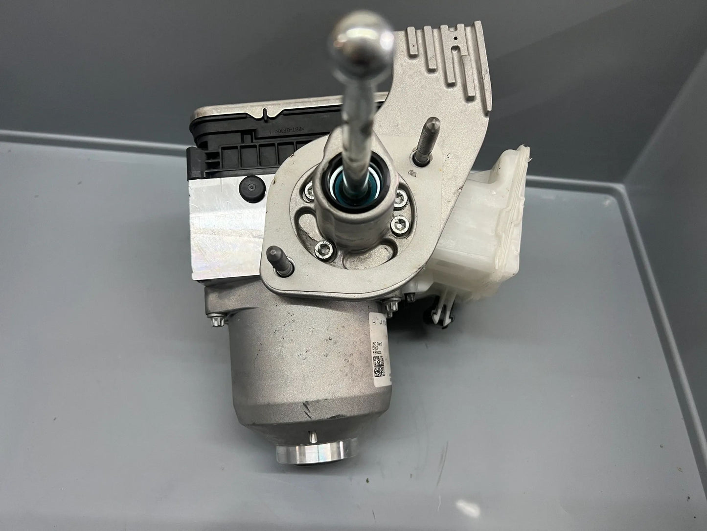 Original Mercedes Benz Elektromechanische Servolenkung A1749001000 NEU