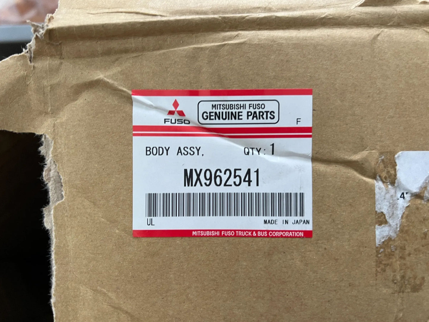 Original Mitsubishi Fuso Body Assy Kupp MX962541 NEU
