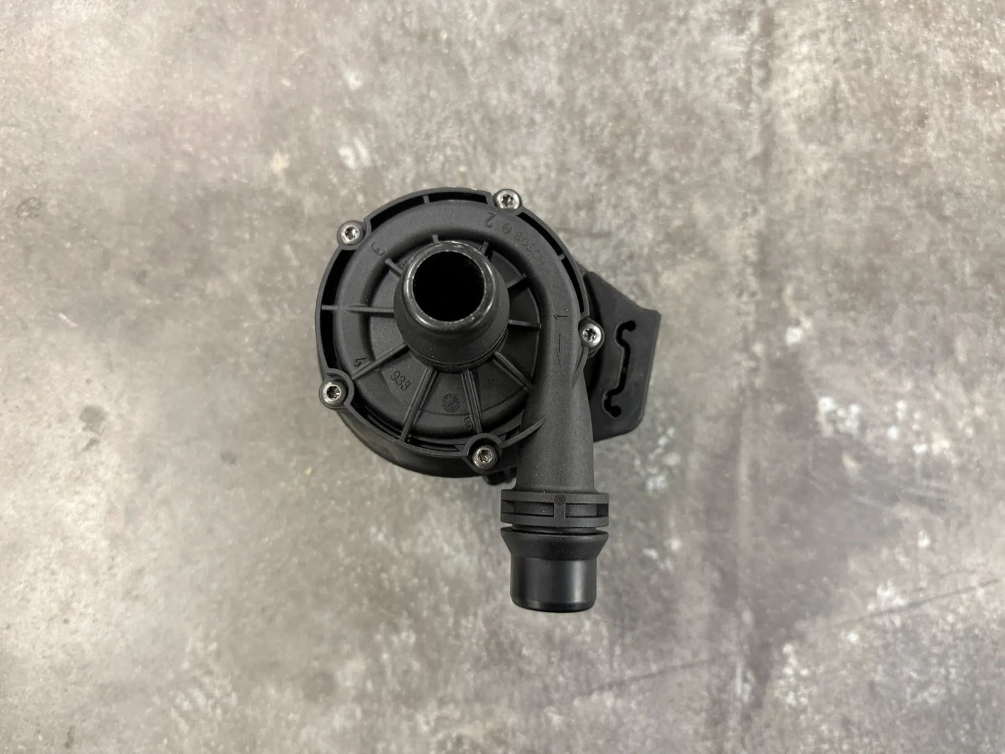 Original BMW i12 i15 i8 Zusatzkühlmittelpumpe 8600287 0392024056 NEU