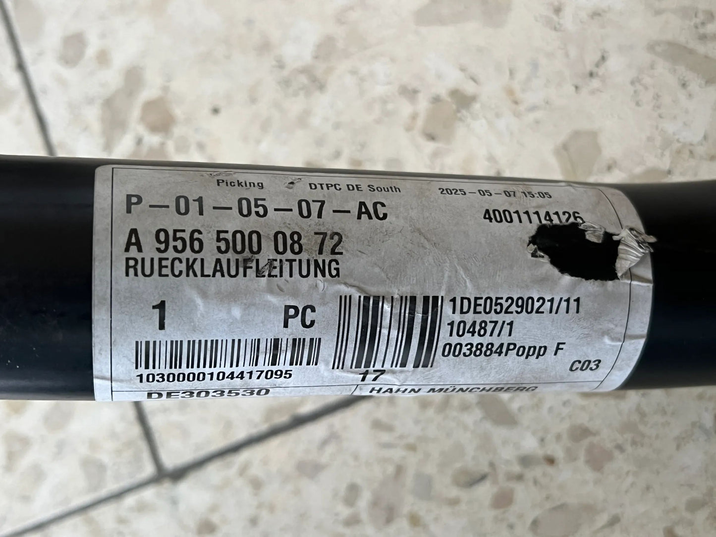 Original Mercedes-Benz Rücklaufleitung A9565000872 NEU