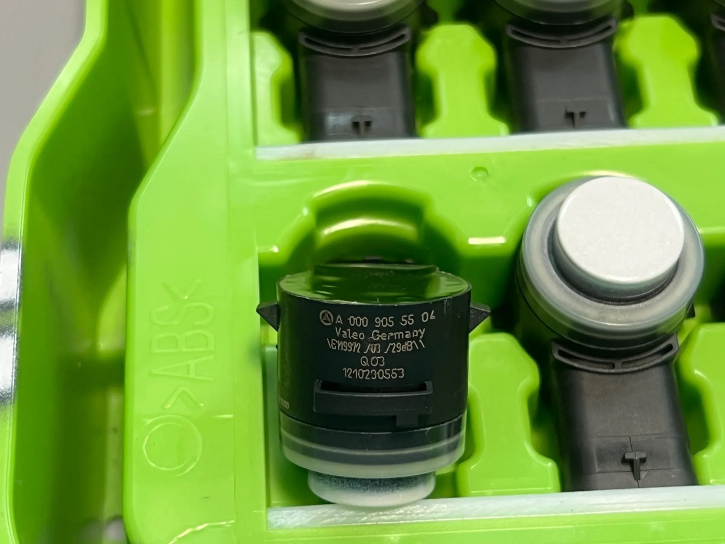 ORIGINAL Mercedes-Benz Parktronik Sensor PDC PTS Parksensor A0009055504 NEU