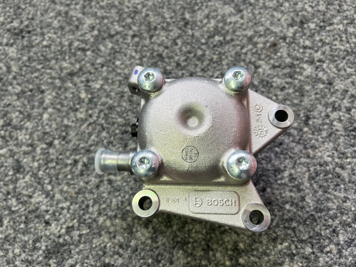 Original Iveco Ölpumpe Servolenkung 5801836047 Bosch 7612955127 5801836047 NEU