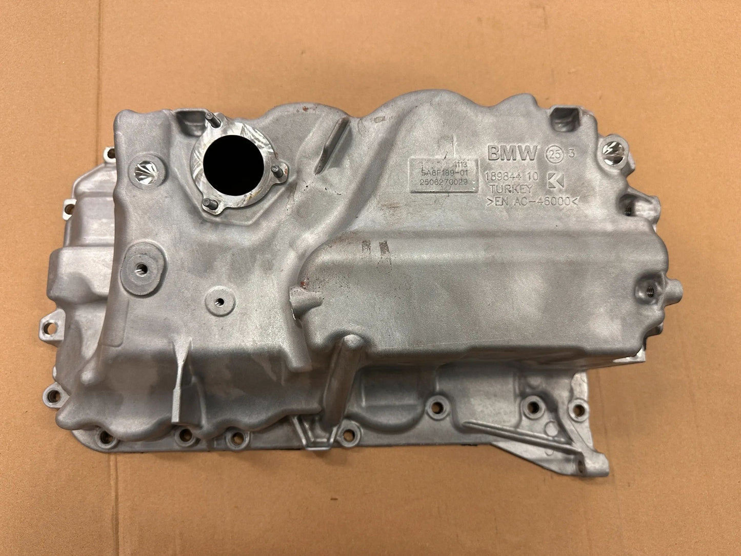 Original BMW Ölwanne 5A6F189 11135A6F189 NEU