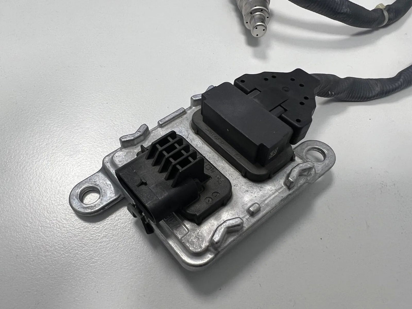 ORIGINAL Mercedes Benz Nox Sensor Lambdasonde A0009052012 NEU