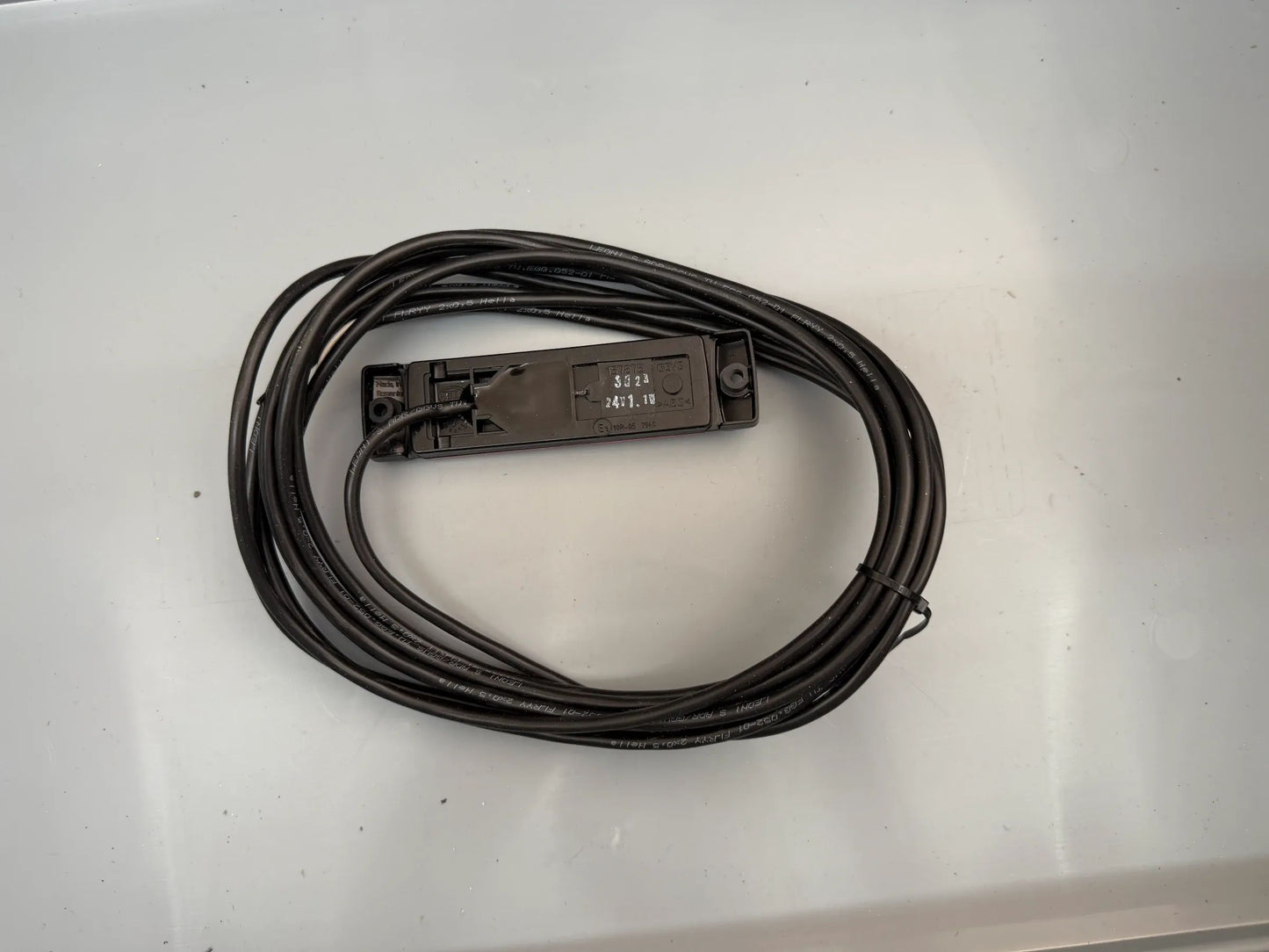 Original Hella Begrenzungsleuchte 2TM 008 645-941 NEU