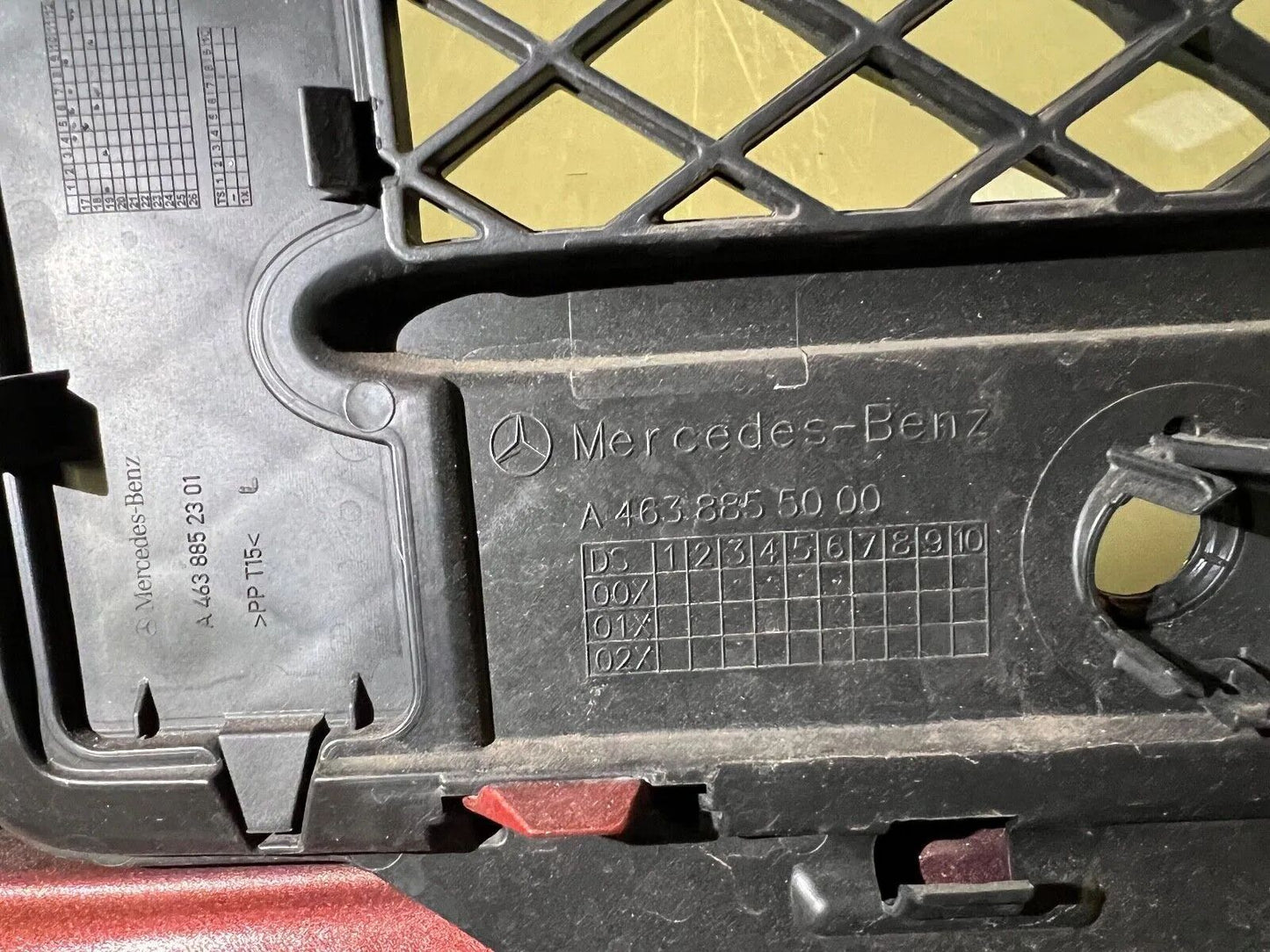 ORIGINAL Mercedes Benz G-Klasse W463 Stoßfänger vorne ROT