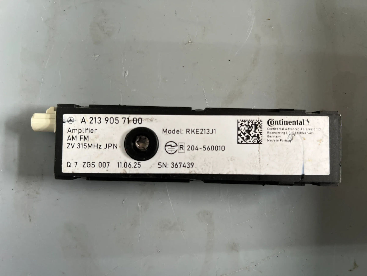 Original Mercedes Benz Antennenverstärker A2139057100 NEU