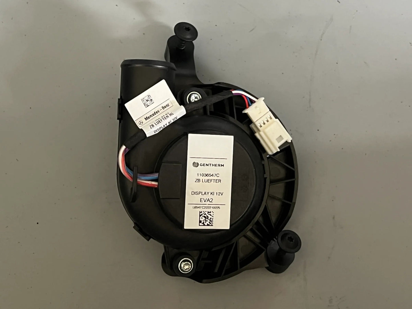 Original Mercedes-Benz Lüfter A2149064101 NEU