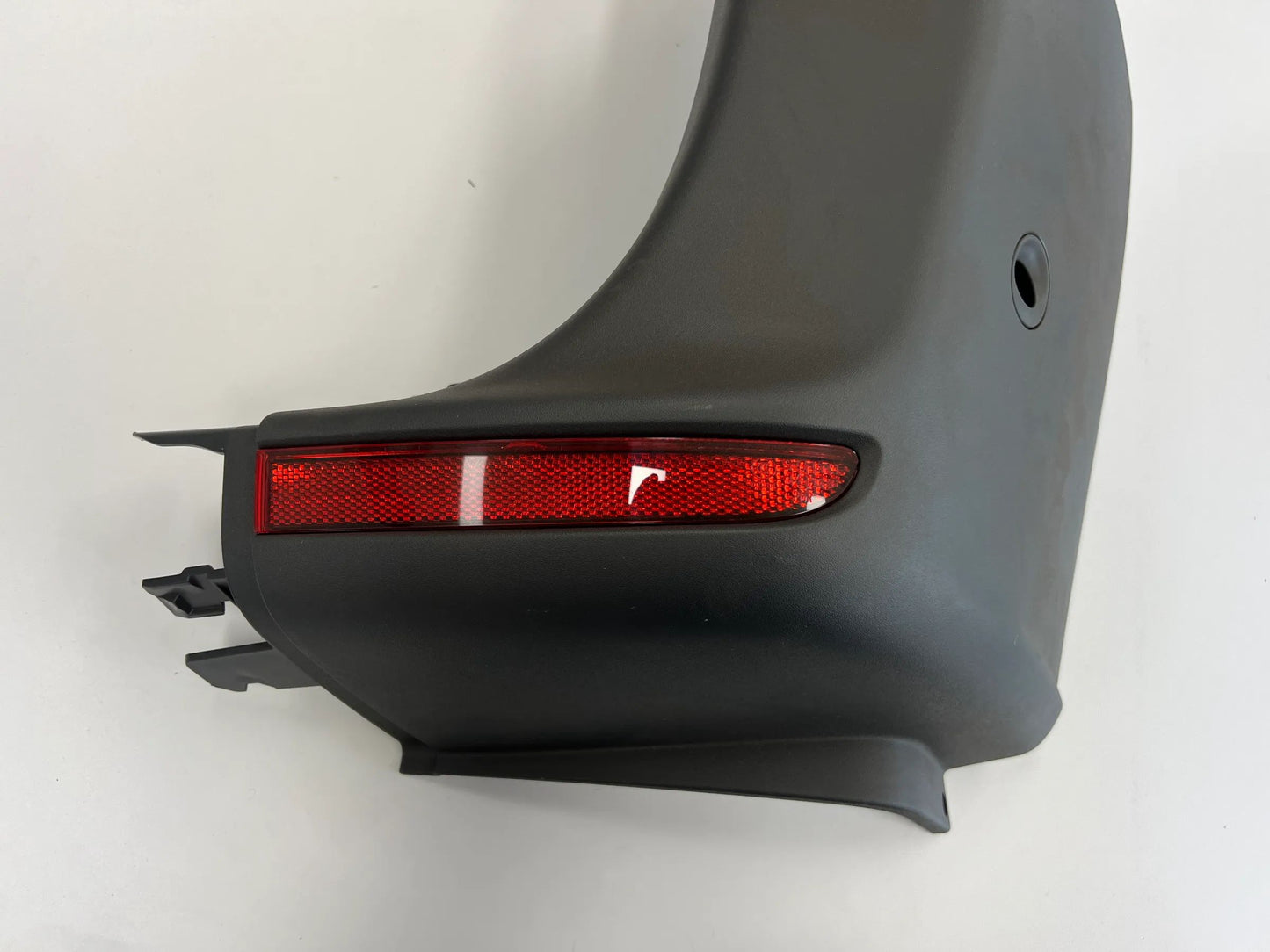 ORIGINAL Mercedes Benz Sprinter Stoßstangenecke rechts hinten A9108801900 NEU