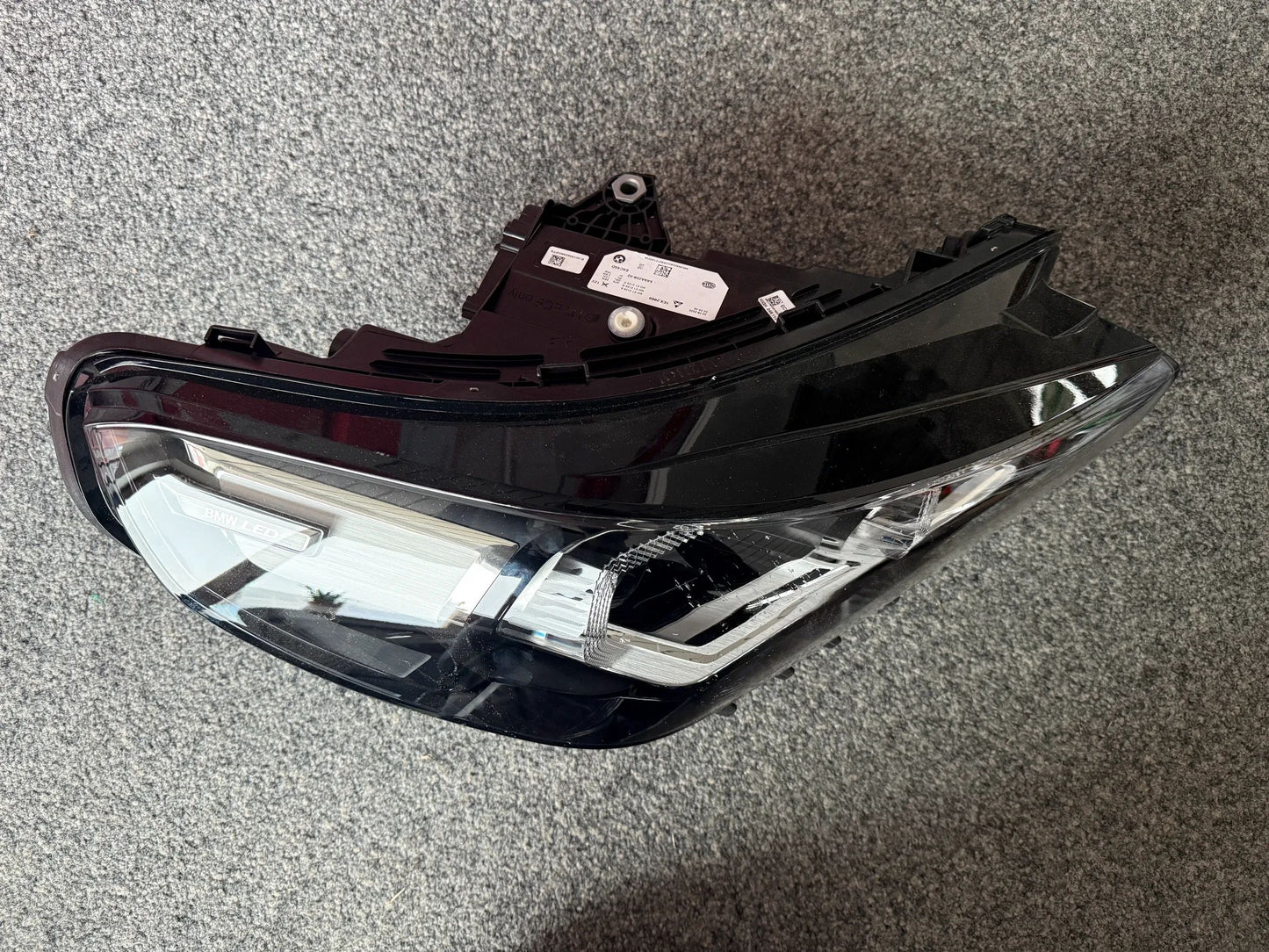 Original BMW X1 U11 LED-Scheinwerfer 5A9A228 NEU