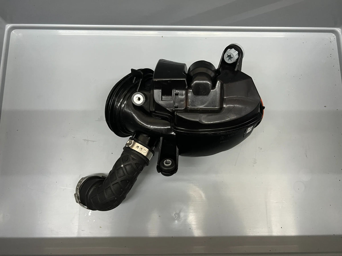 Original Mercedes Benz Reinluftleitung A6540906201 NEU