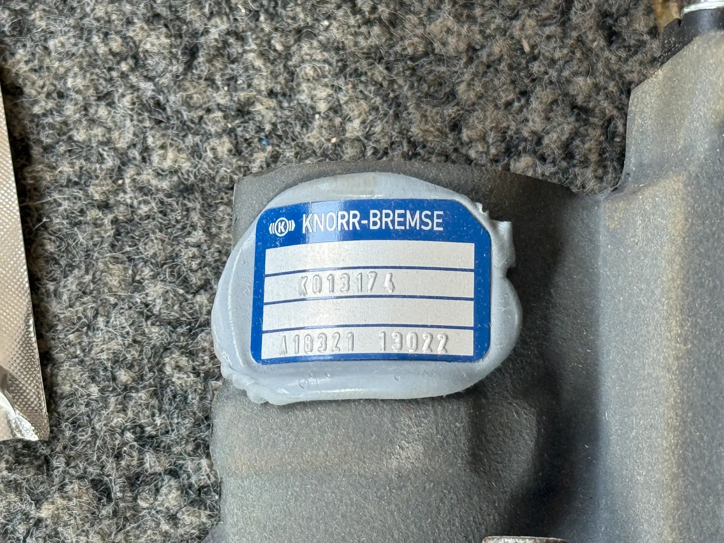 Original KNORR-BREMSE Bremssattel K013174 NEU