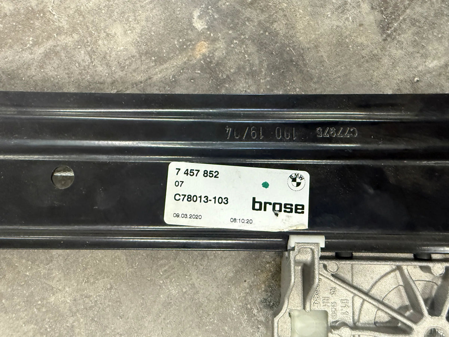 Original BMW i15 i8 Fensterheber rechts 7457852 NEU