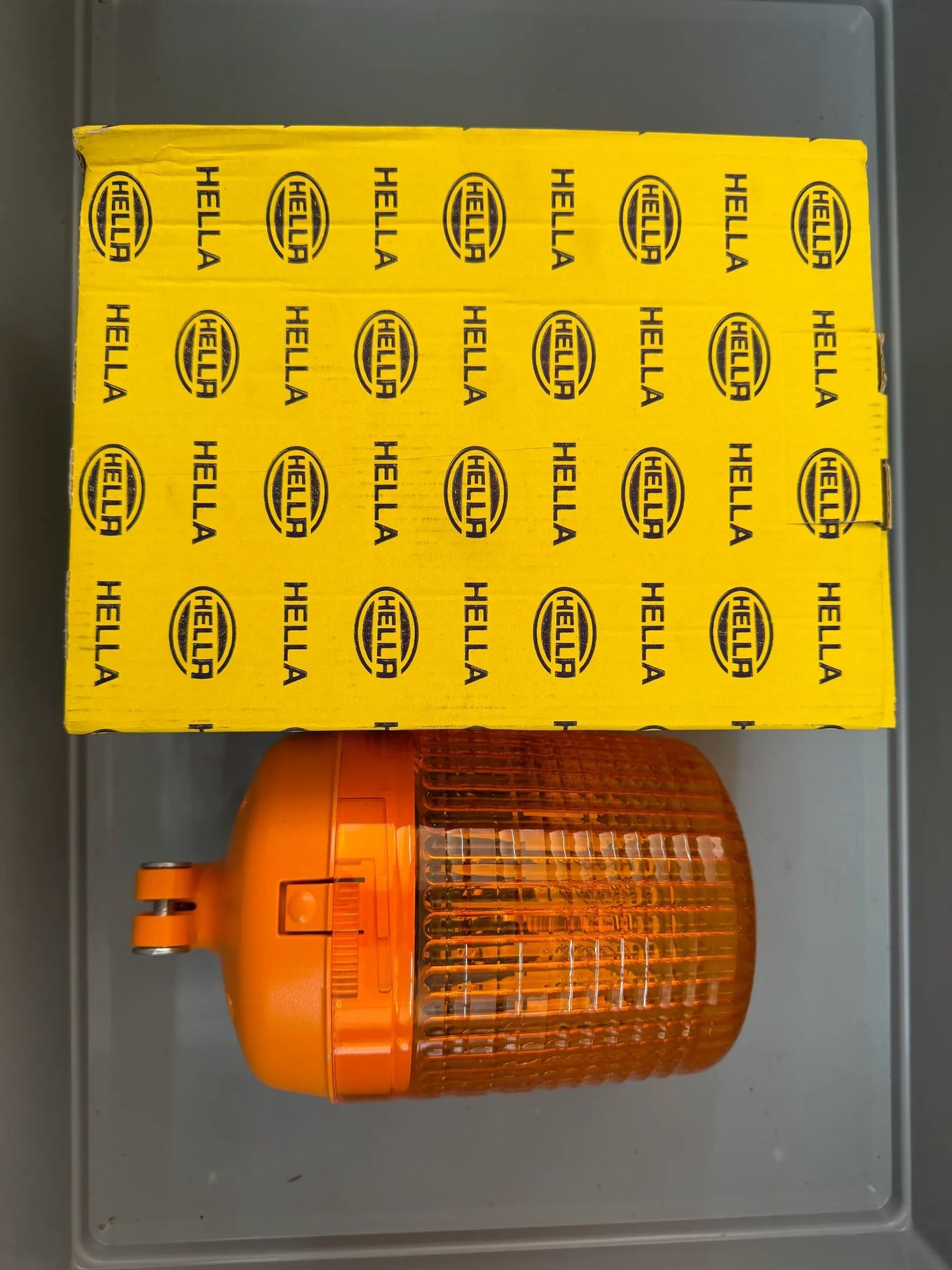 Original Hella Rundumleuchte 2RL 008 060-111 NEU