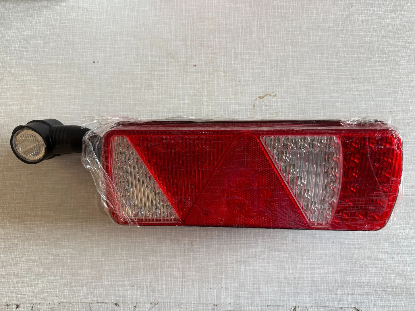 Original Herth+Buss Fahrzeugteile GmbH & Co. KG Heckleuchte links 83830176 NEU