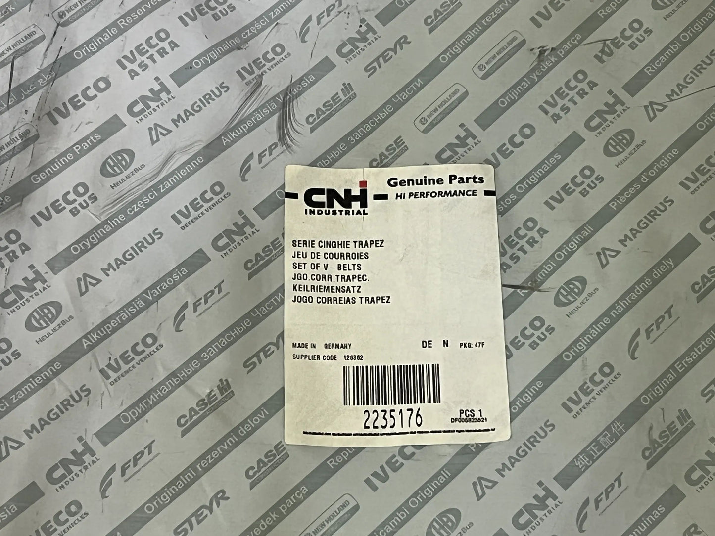 Original Iveco CNH Keilriemensatz 2235176 NEU