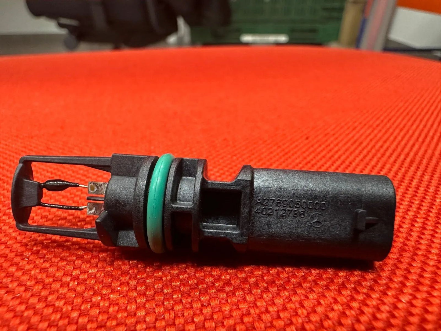 Original Mercedes-Benz A2769050000 Sensor Ansauglufttemperatur NEU