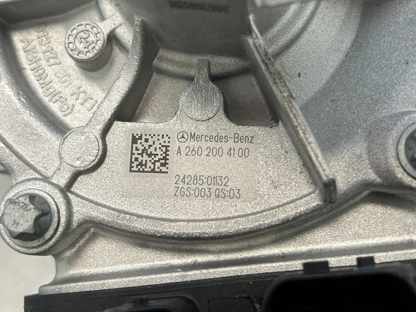 ORIGINAL Mercedes Benz Kühlmittelpumpe Wasserpumpe elektrisch A2602004100 NEU